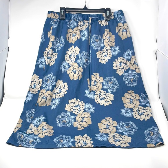 Women’s Adjustable Waist Floral Skirt - Picture 1 of 2